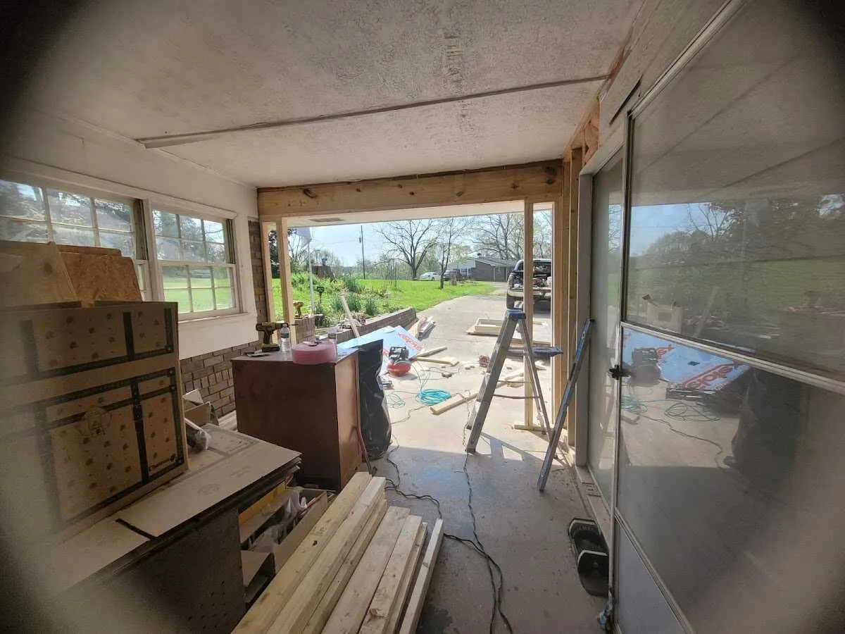 Air movers and dehumidifier for Drying & Dehumidification in Algona